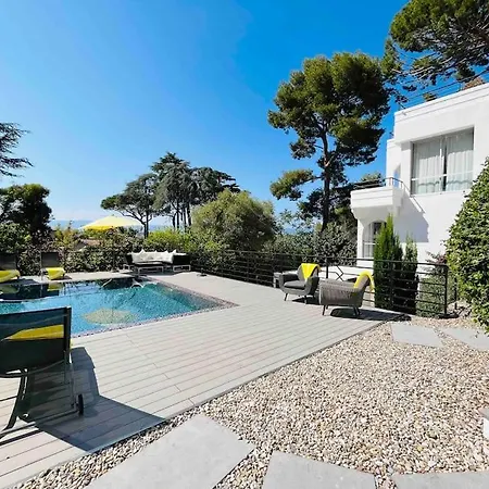 Villa Beautiful 5 Bedroom With Direct Sea View
