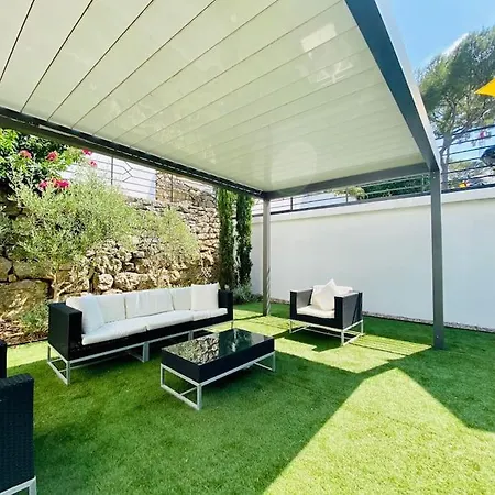 Villa Beautiful 5 Bedroom With Direct Sea View *