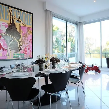 Beautiful 5 Bedroom With Direct Sea View Antibes